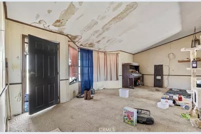 24374 Mobray Avenue, Oro Grande, CA 92368 - Photo 5