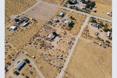 24374 Mobray Avenue, Oro Grande, CA 92368 - Photo 15