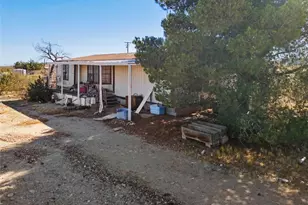 24374 Mobray Ave, Oro Grande, CA 92368 - Photo 3