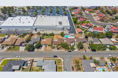 19026 Grove Place, Bloomington, CA 92316 - Photo 35