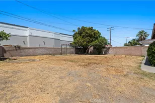 19026 Grove Pl, Bloomington, CA 92316 - Photo 27