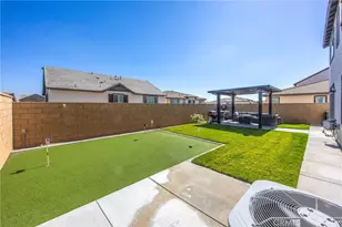 16723 Yarrow Ln, Fontana, CA 92336 - Photo 35