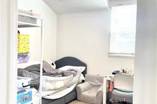 1912 N Kenneth, Burbank, CA 91504 - Photo 9