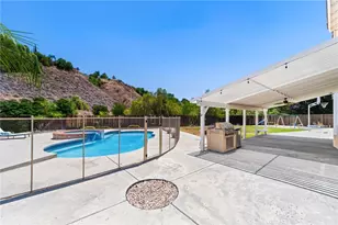 28348 Saddlebrook, Highland, CA 92346 - Photo 35