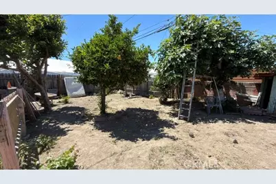 2645 E Jefferson Street, Long Beach, CA 90810 - Photo 3