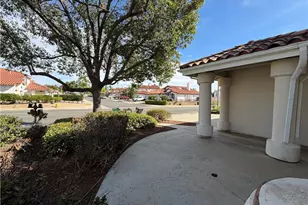 39697 Casandra Ct, Murrieta, CA 92563 - Photo 5