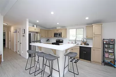 1461 W Mission Boulevard #106, Pomona, CA 91766 - Photo 5