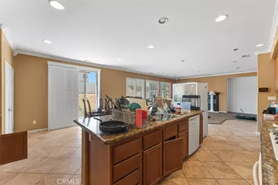 11967 Iverson, Victorville, CA 92392 - Photo 11