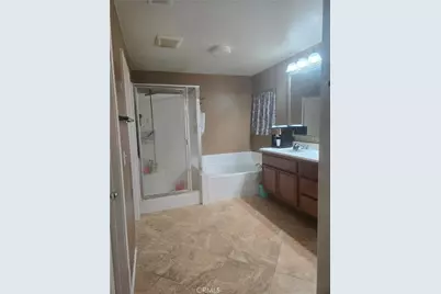 11967 Iverson, Victorville, CA 92392 - Photo 3