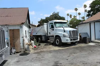 8296 Cypress, Fontana, CA 92335 - Photo 7