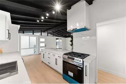 1021 N Laguna Street, Anaheim, CA 92801 - Photo 11