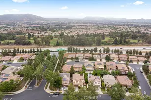 13035 Bowker Play Ct, Beaumont, CA 92223 - Photo 23