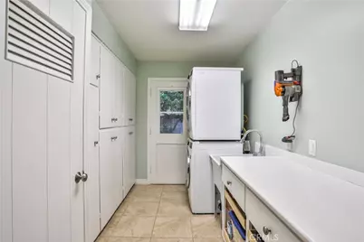 666 W 9th Street, Claremont, CA 91711 - Photo 21