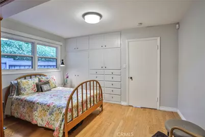 666 W 9th Street, Claremont, CA 91711 - Photo 31