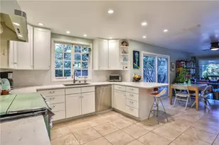 666 W 9th St, Claremont, CA 91711 - Photo 11