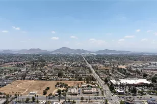 16120 Malaga Ave, Fontana, CA 92336 - Photo 43