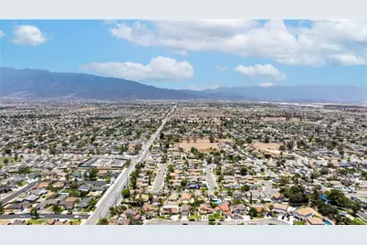 16120 Malaga Ave, Fontana, CA 92336 - Photo 41