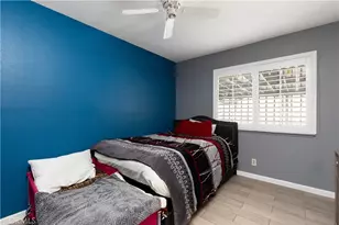 16120 Malaga Ave, Fontana, CA 92336 - Photo 27