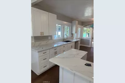 2022 W 31st, Los Angeles, CA 90018 - Photo 5