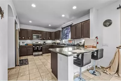 1888 Brockstone, Perris, CA 92571 - Photo 7