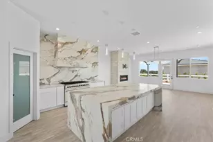10830 Emerson Rd, Oak Hills, CA 92344 - Photo 33