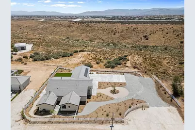 10830 Emerson Road, Oak Hills, CA 92344 - Photo 45