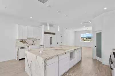 10830 Emerson Road, Oak Hills, CA 92344 - Photo 27