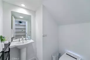 105 Breakwater, Irvine, CA 92620 - Photo 13