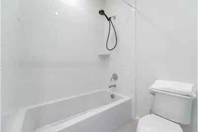 105 Breakwater, Irvine, CA 92620 - Photo 29