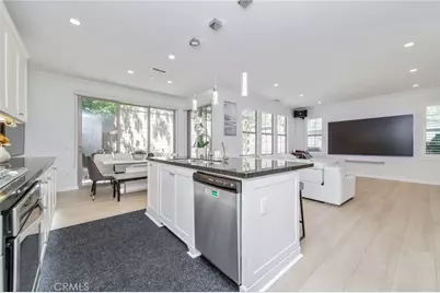 105 Breakwater, Irvine, CA 92620 - Photo 11