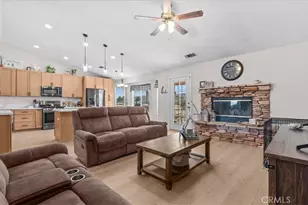 15535 Erie Rd, Apple Valley, CA 92307 - Photo 3