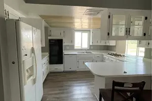 471 W San Jacinto Ave, Perris, CA 92570 - Photo 5