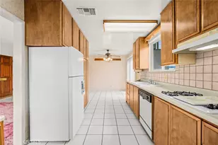 124 N Pine, Rialto, CA 92376 - Photo 11
