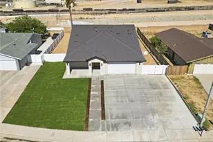 2816 Los Feliz Dr, Highland, CA 92346 - Photo 5