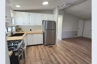 32900 Riverside Drive #94, Lake Elsinore, CA 92530 - Photo 3