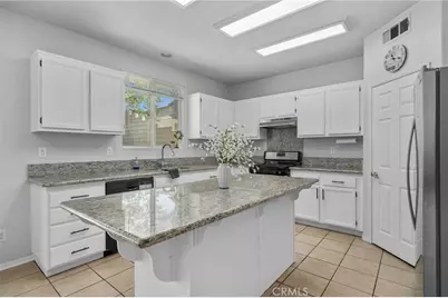15446 Buchanan, Fontana, CA 92336 - Photo 9