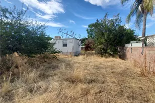 45850 Florida, Hemet, CA 92544 - Photo 5