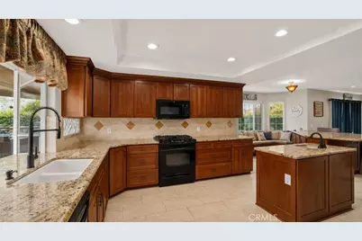 3243 Yardley, Simi Valley, CA 93063 - Photo 51