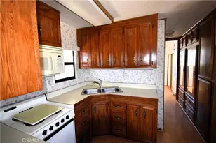 11250 Barstow Road, Lucerne Valley, CA 92356 - Photo 15