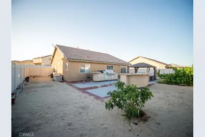 16066 Pawnee Place, Victorville, CA 92394 - Photo 5