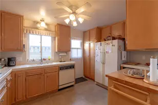 3510 Lake, Newport Beach, CA 92663 - Photo 9