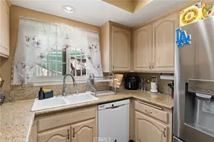 6070 Blythe Ave, Highland, CA 92346 - Photo 9