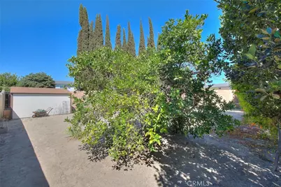 13425 Mistletoe, Chino, CA 91710 - Photo 39