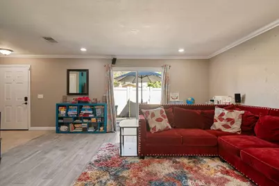 555 D, Upland, CA 91786 - Photo 9