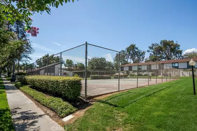 555 D, Upland, CA 91786 - Photo 21