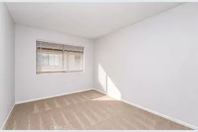 1126 W Calle De La Luna # 4, Azusa, CA 91702 - Photo 7