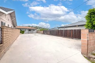 5245 Navarro, Los Angeles, CA 90032 - Photo 3