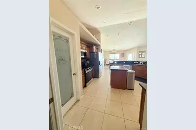 17443 Walnut, Hesperia, CA 92345 - Photo 7
