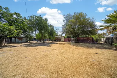7726 Del Rosa, San Bernardino, CA 92410 - Photo 23