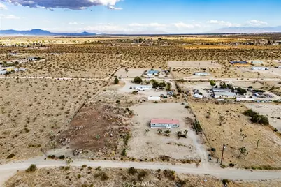 13475 Ailanthus, Phelan, CA 92371 - Photo 39